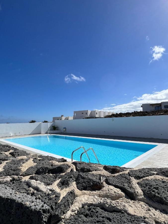 Casahost Villa Dolce Vita Costa Teguise Exterior foto